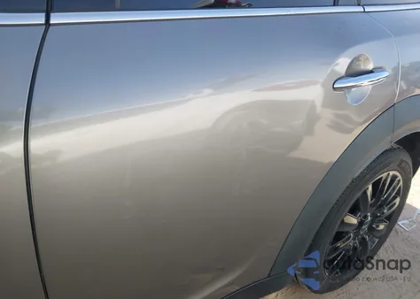 2019 Mini Countryman Cooper S z USA, uszkodzony, nr VIN WMZYT5C59K3E62611